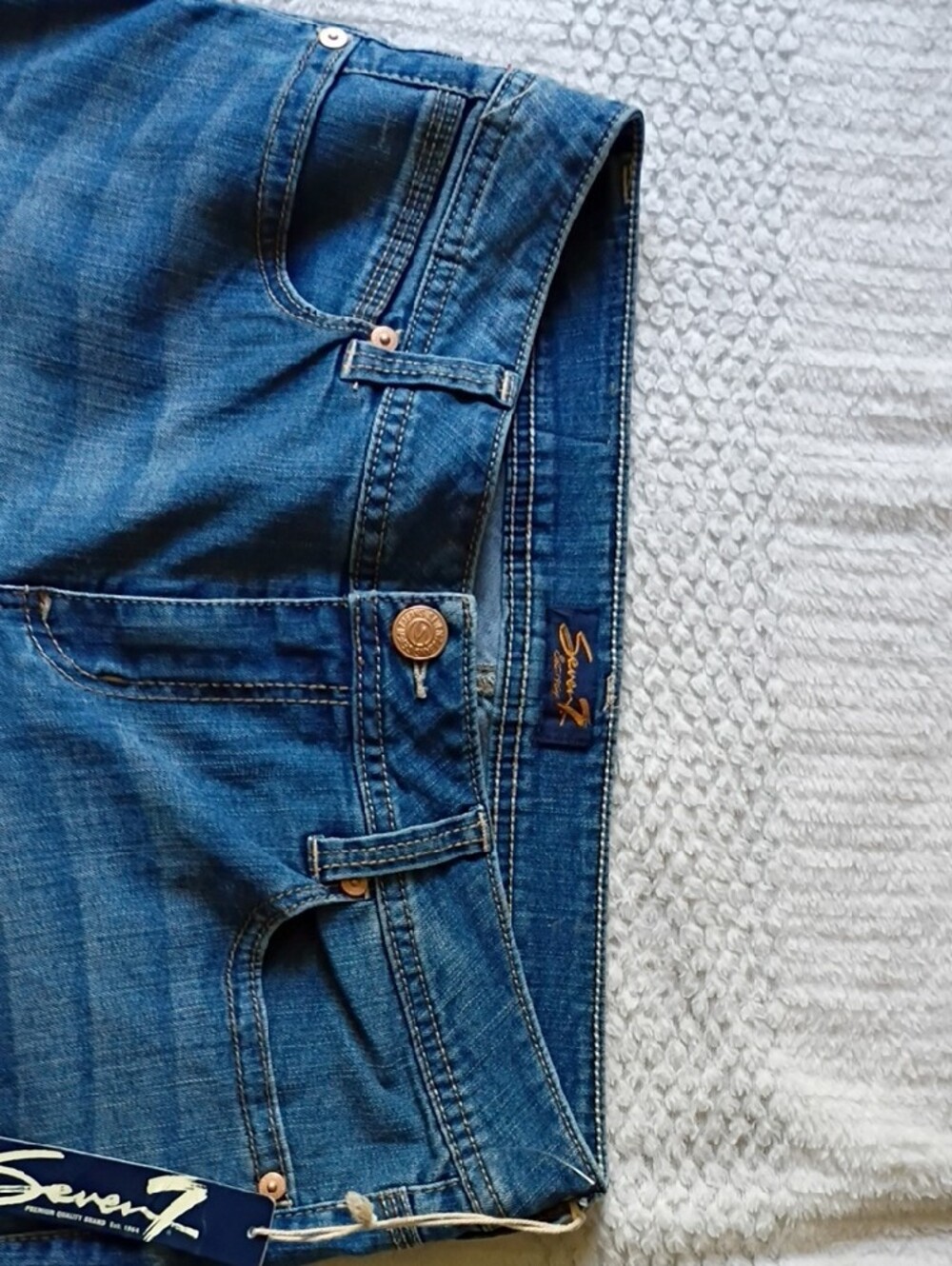 Seven7 Blue Denim Jeans with Gold Logo Stitching - Picture 5 of 13